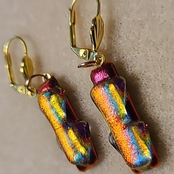 Earrings - Picture 3 of 3